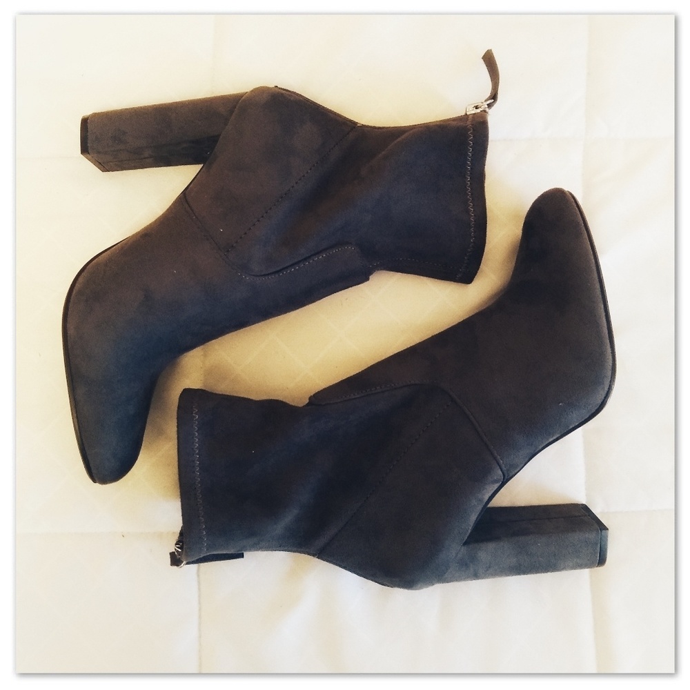 Steve Madden Suede Booties